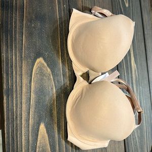 women’s nude victoria secret bra.
